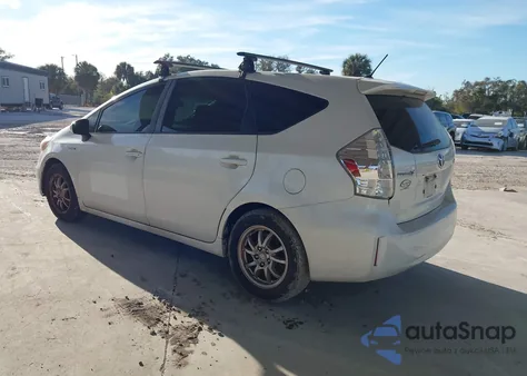 2014 Toyota Prius V Two z USA, uszkodzony, nr VIN JTDZN3EU3EJ009797